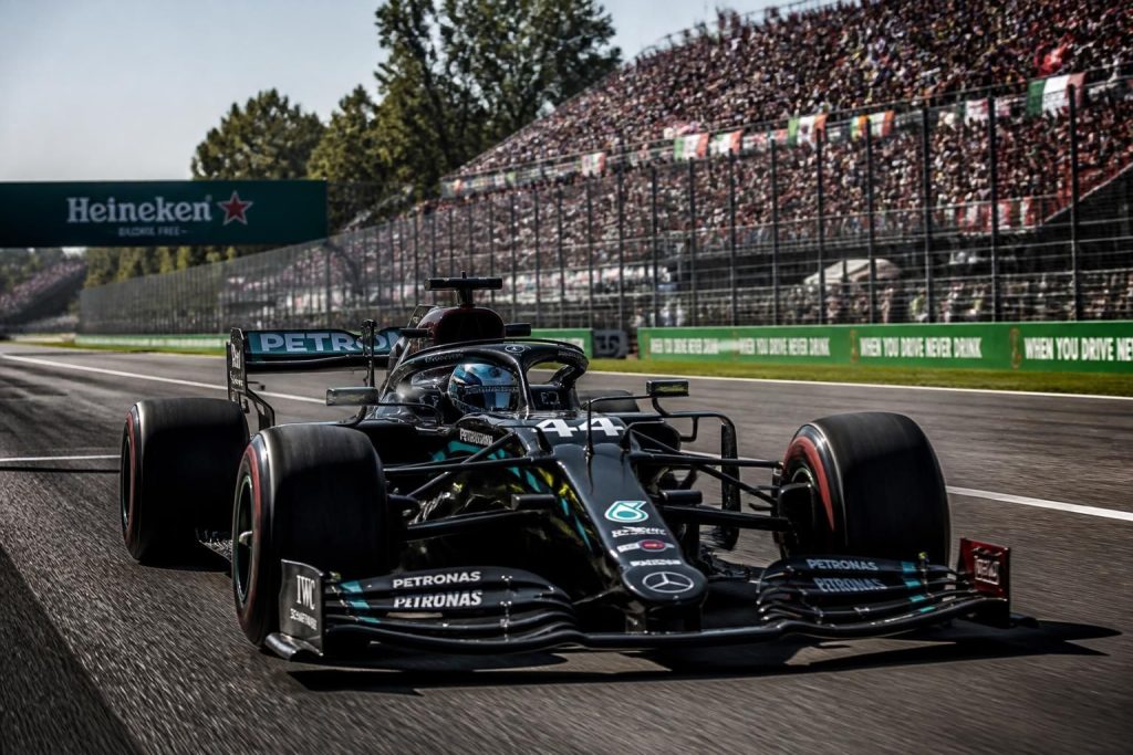 revivez les moments forts du grand prix d’italie à monza : résumé des meilleurs dépassements, stratégies clés et performances mémorables du gp d’italie.